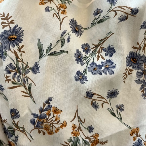 NEW WITH TAG Floral Maxi Dress with Slit (S) - Picture 3 of 4